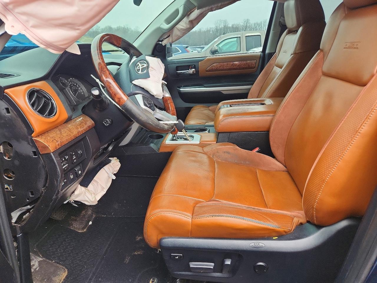 2014 Toyota Tundra Crewmax Platinum