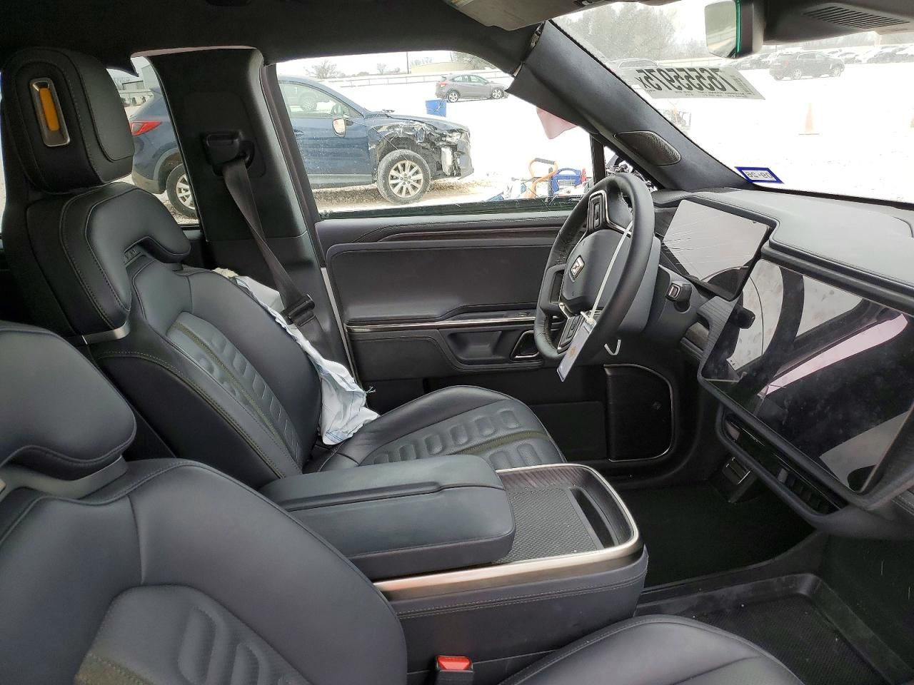 2023 Rivian R1S Adventure