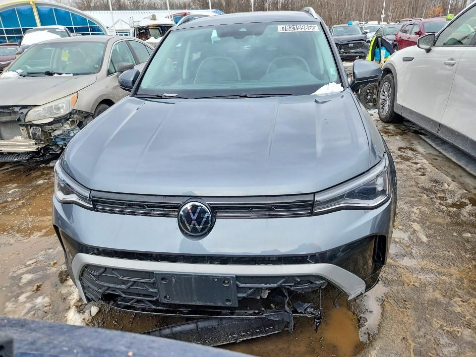 2025 Volkswagen Taos se