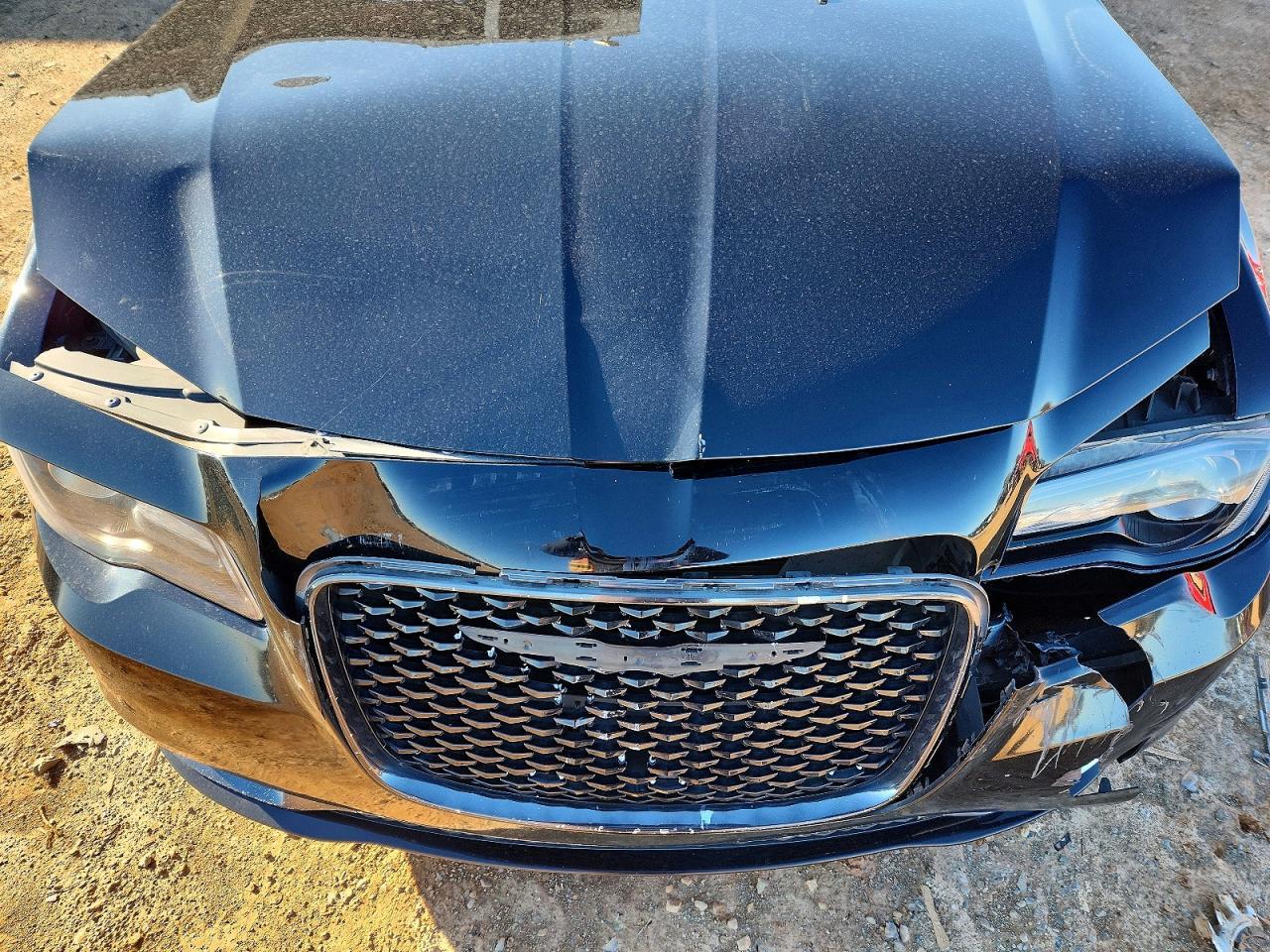 2018 Chrysler 300 s