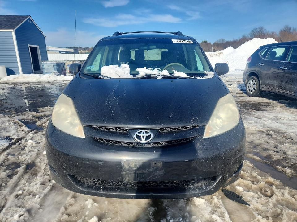 2010 Toyota Sienna ce