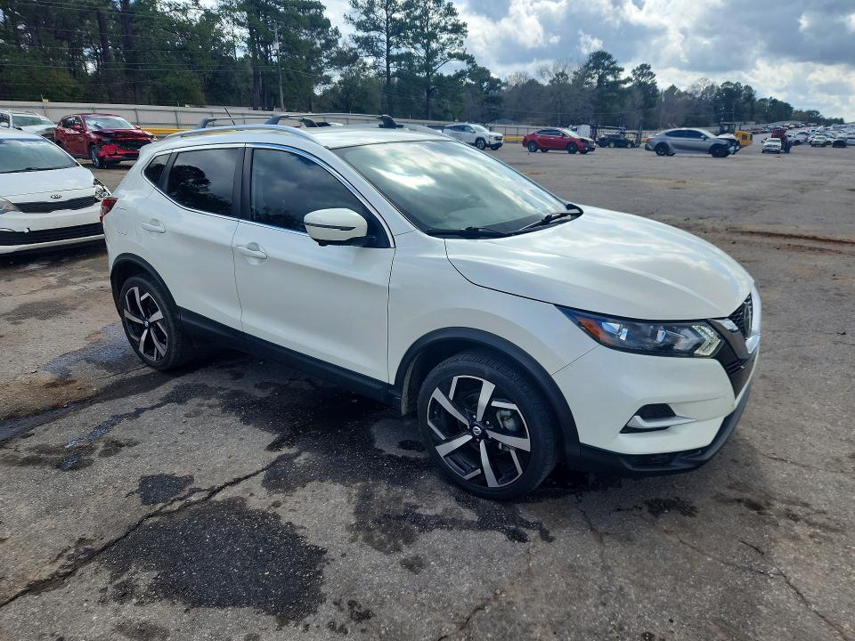 2022 Nissan Rogue Sport sl