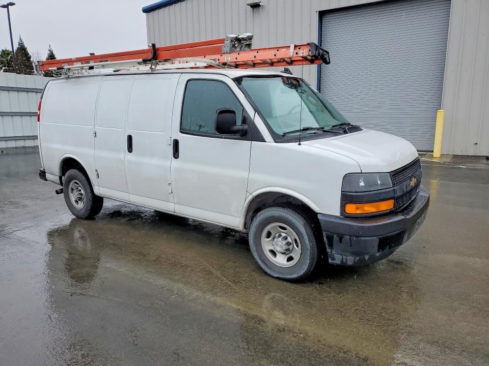 2022 Chevrolet Express G2500