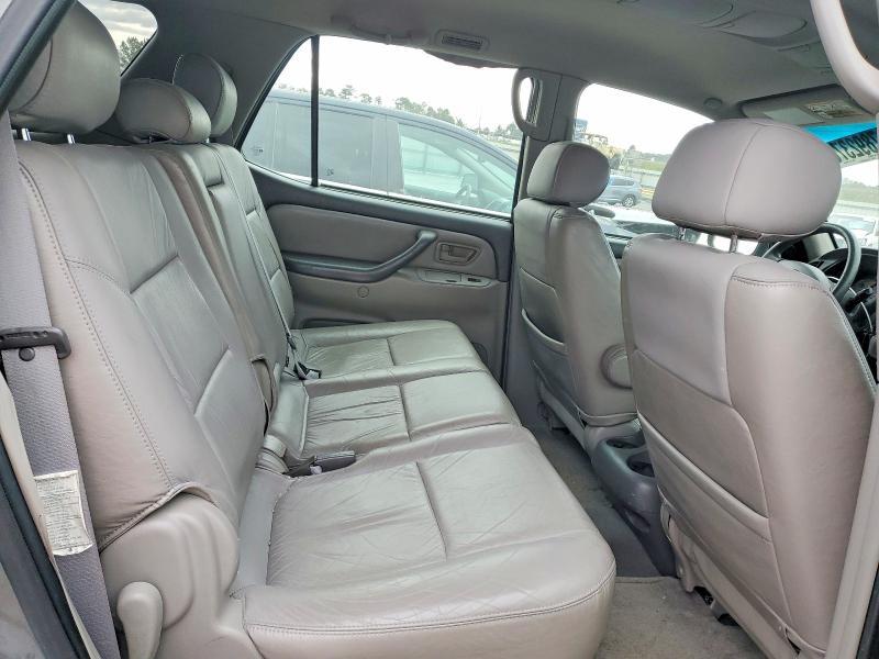 2003 Toyota Sequoia SR5