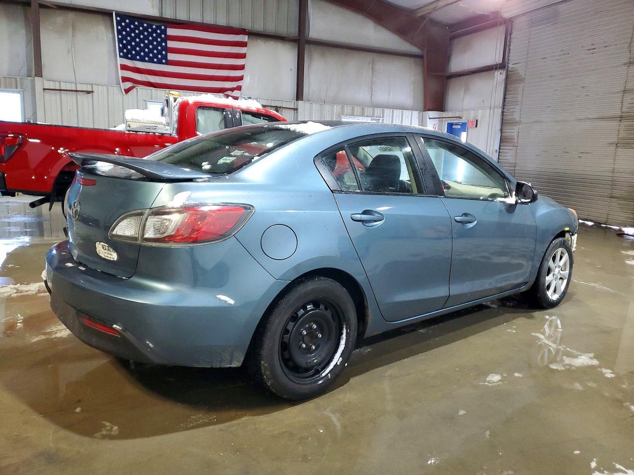 2011 Mazda 3 I