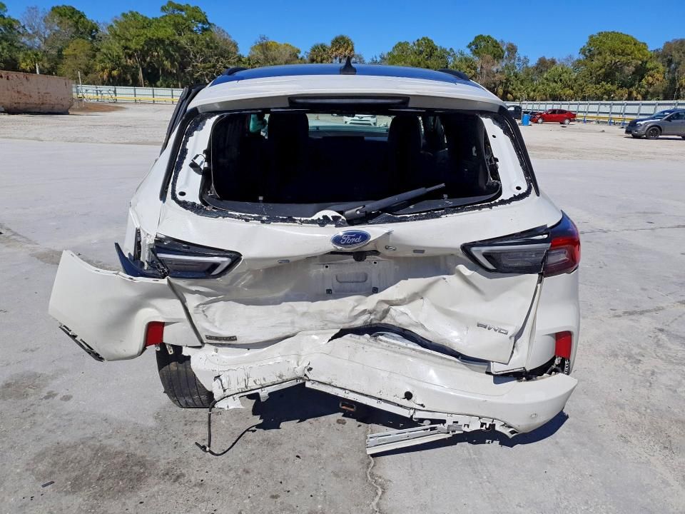 2024 Ford Escape st Line Select