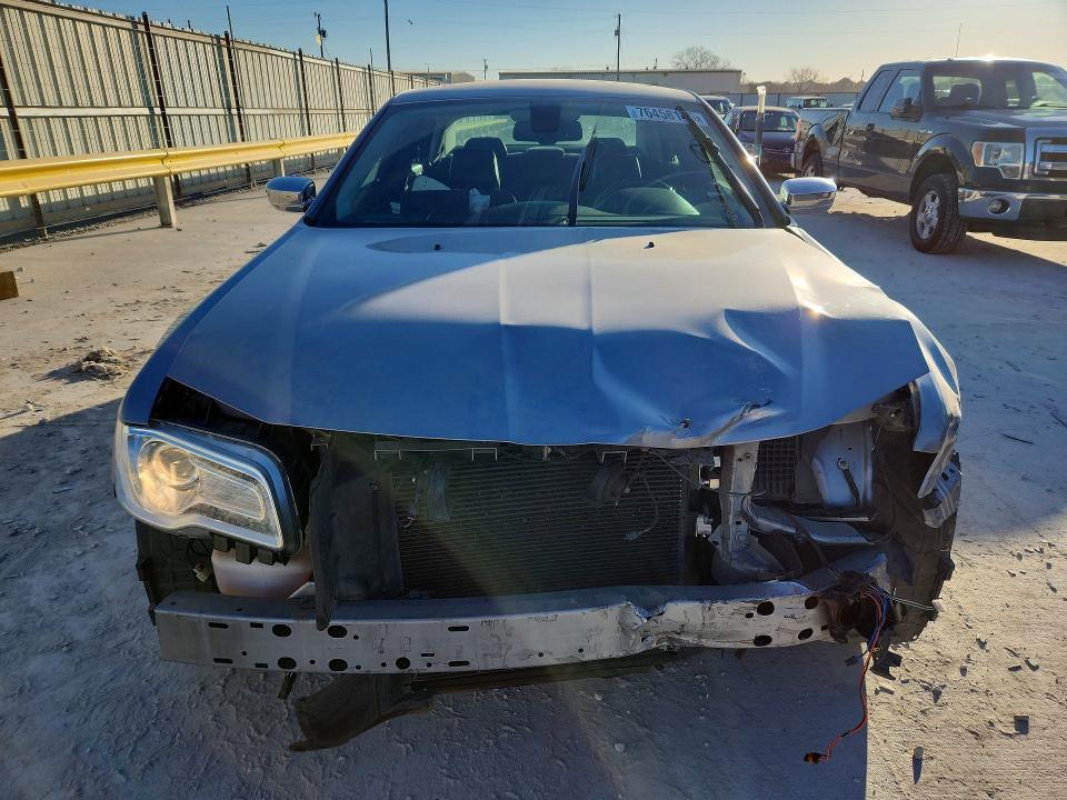 2016 Chrysler 300c