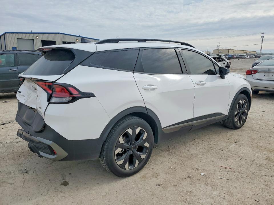 2023 KIA Sportage x Line