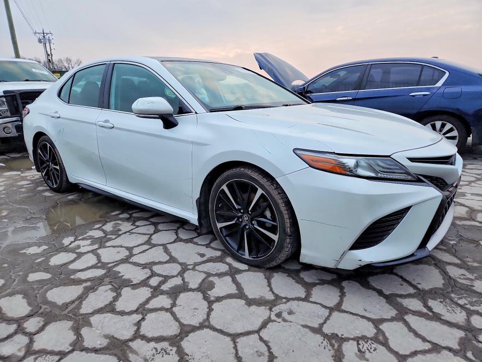 2019 Toyota Camry xse