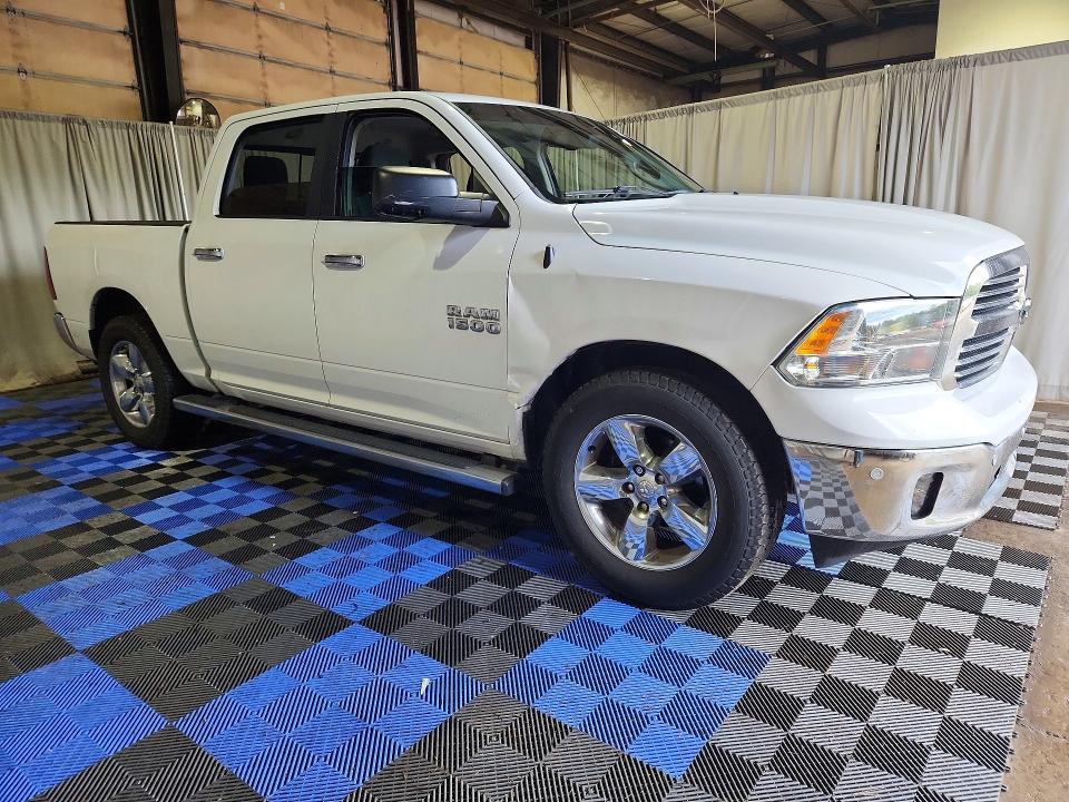 2016 Dodge Ram 1500 slt