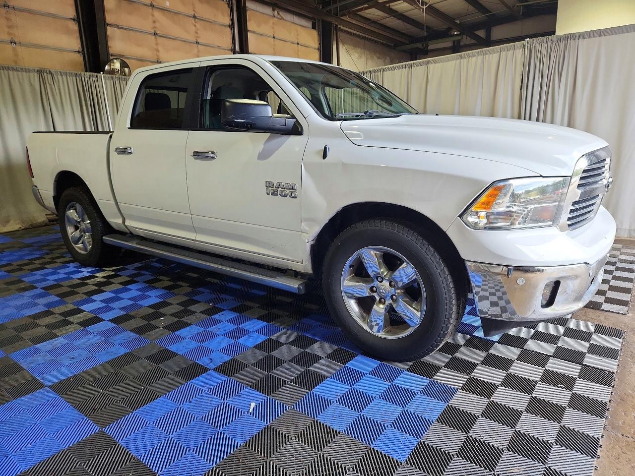 2016 Dodge RAM 1500 SLT