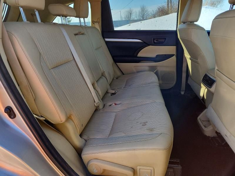 2015 Toyota Highlander