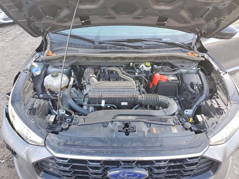 2024 Ford Escape st Line