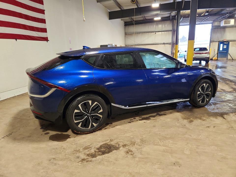 2024 KIA EV6 Wind