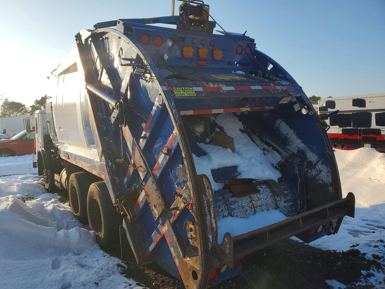 2010 Mack LEU613 Refuse Truck