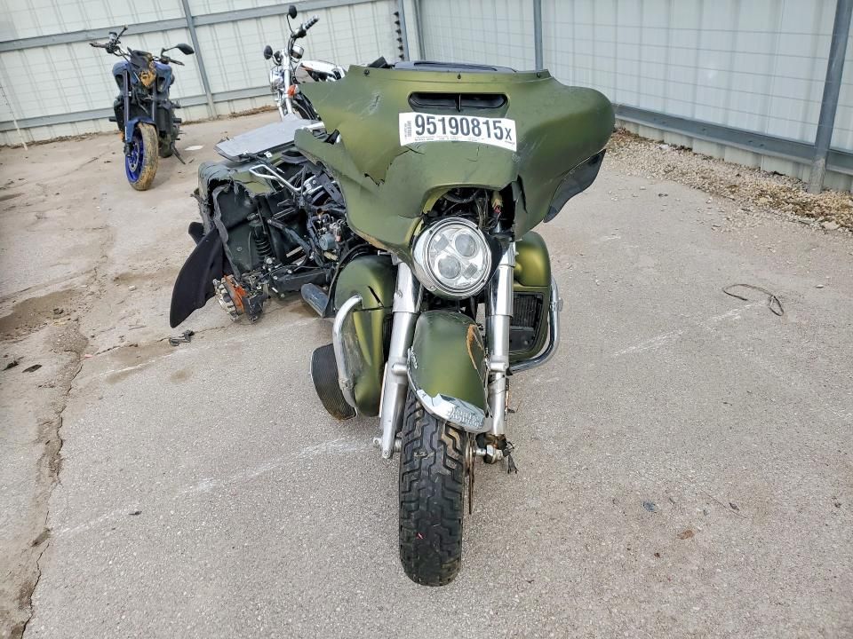 2022 Harley-Davidson Flhtcutg