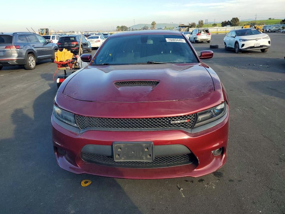 2018 Dodge Charger sxt Plus