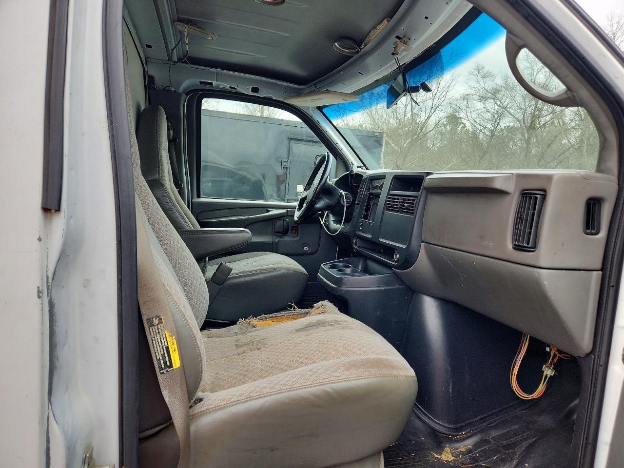 2006 Chevrolet Express Delivery Van