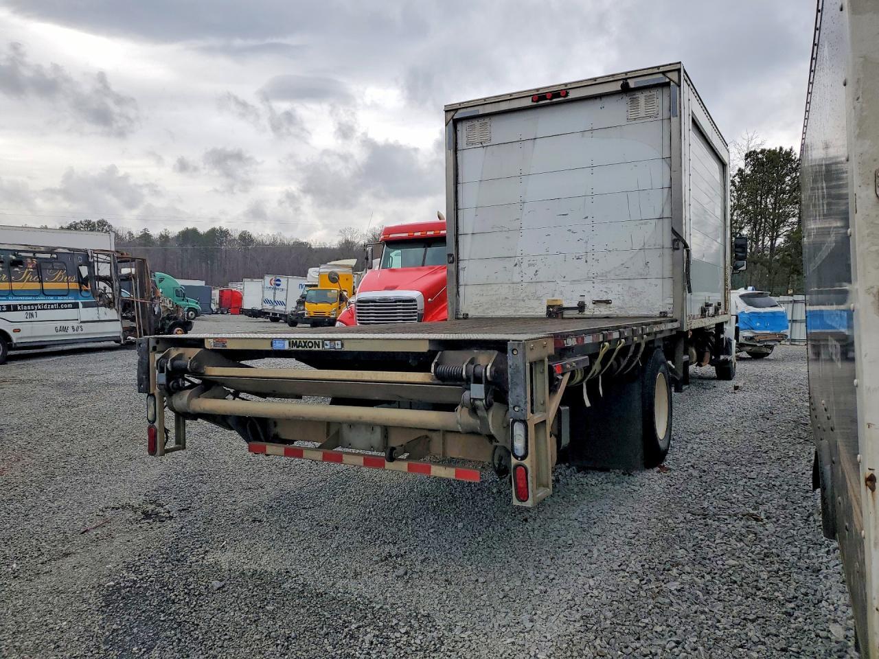 2018 Hino 258/268 BOX Truck