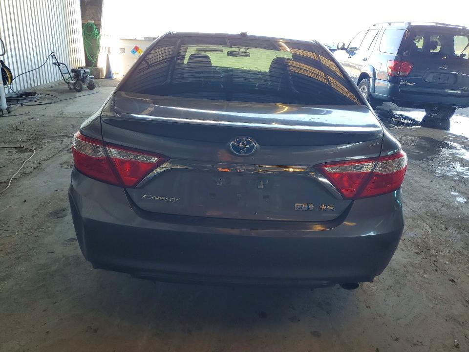 2016 Toyota Camry Hybrid