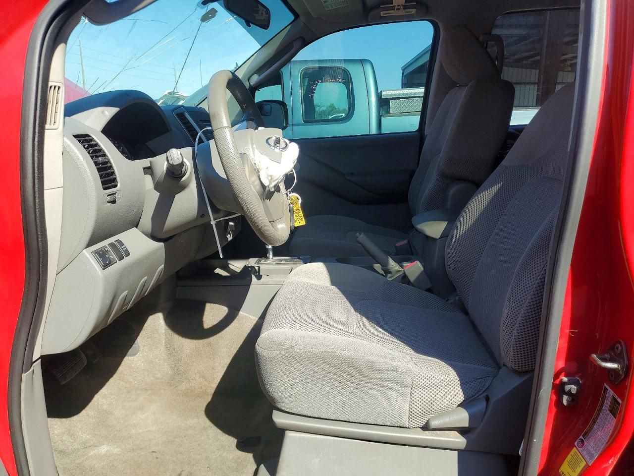 2011 Nissan Frontier sv