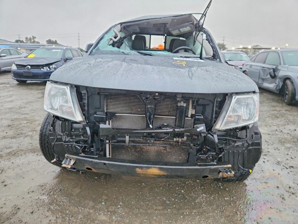 2020 Nissan Frontier SV