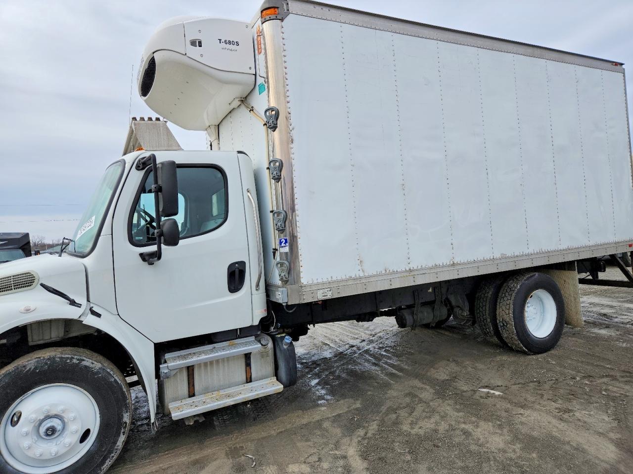 2014 Freightliner Business Class M2 Refrigerated BOX Truck