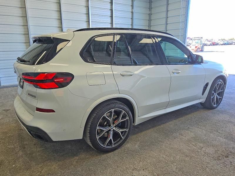 2026 BMW X5 M60i