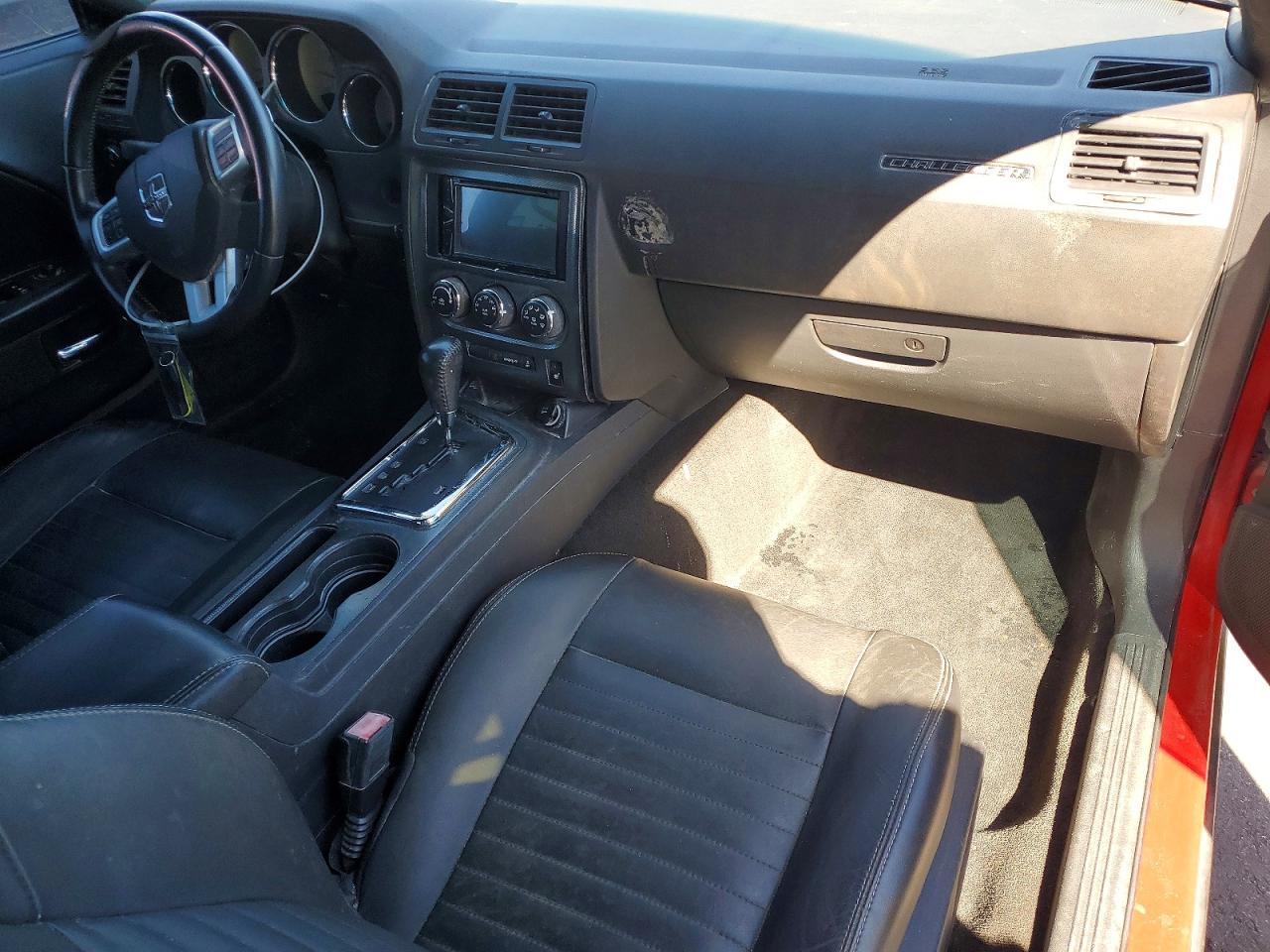 2012 Dodge Challenger r