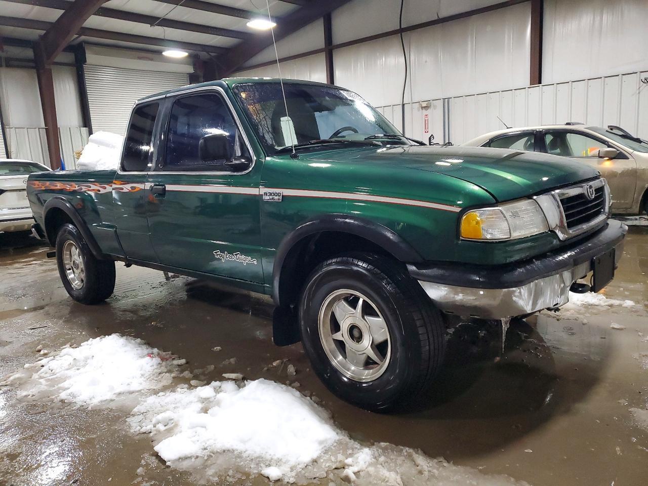 1999 Mazda B3000 cab Plus