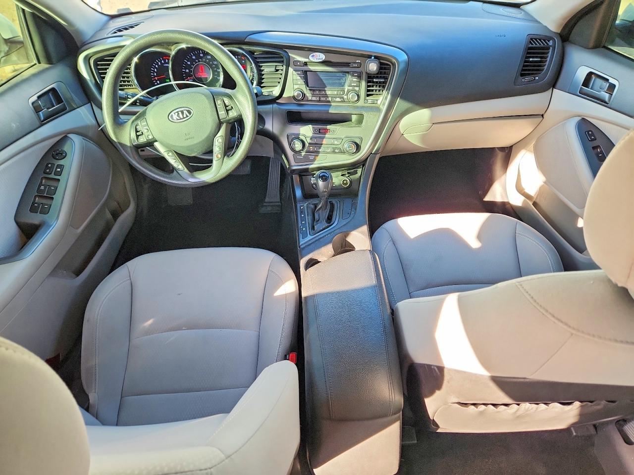 2012 KIA Optima lx
