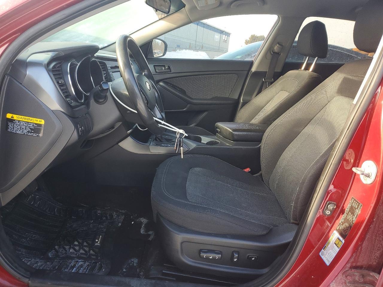 2011 KIA Optima lx