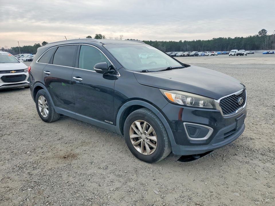 2017 KIA Sorento lx V6