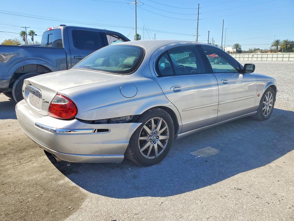 2000 Jaguar S-type