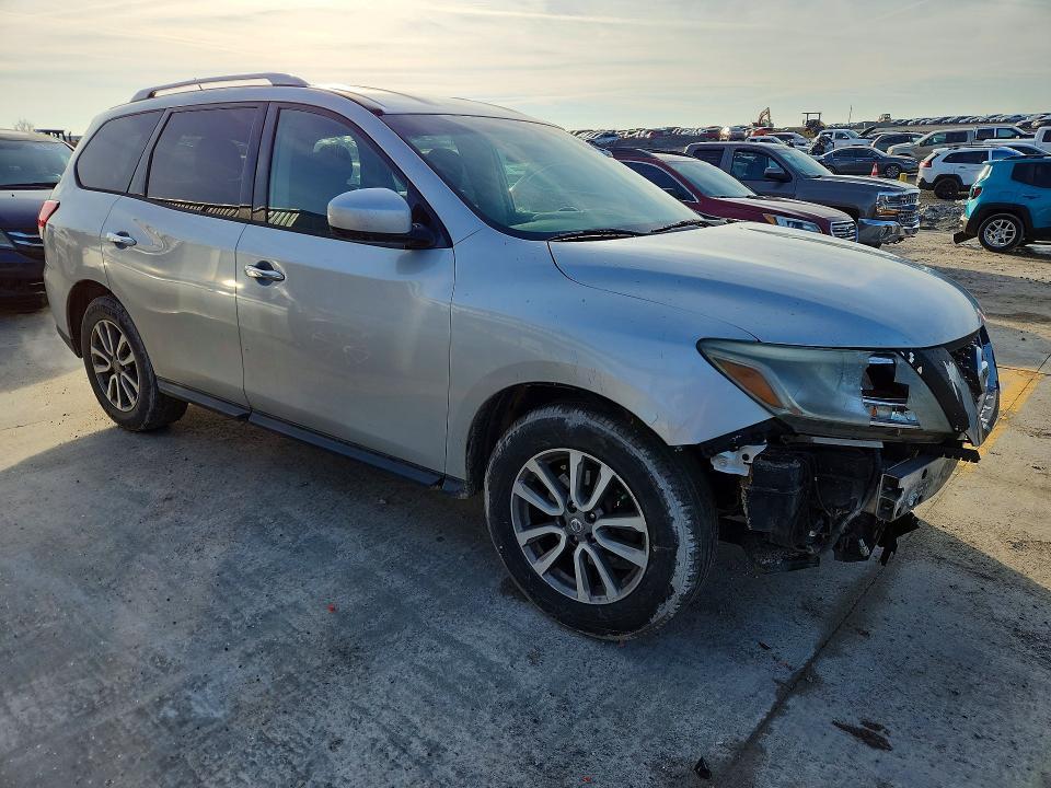 2016 Nissan Pathfinder s