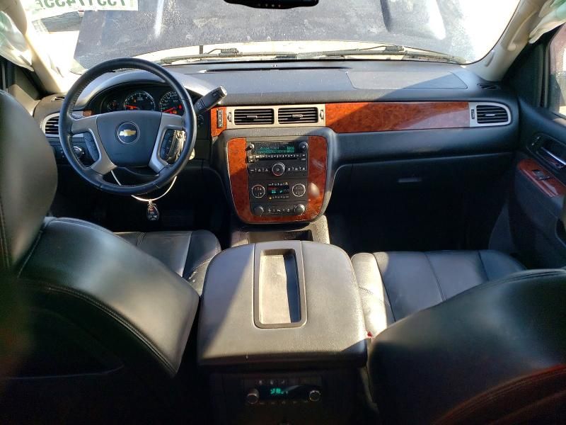 2013 Chevrolet Suburban K1500 lt