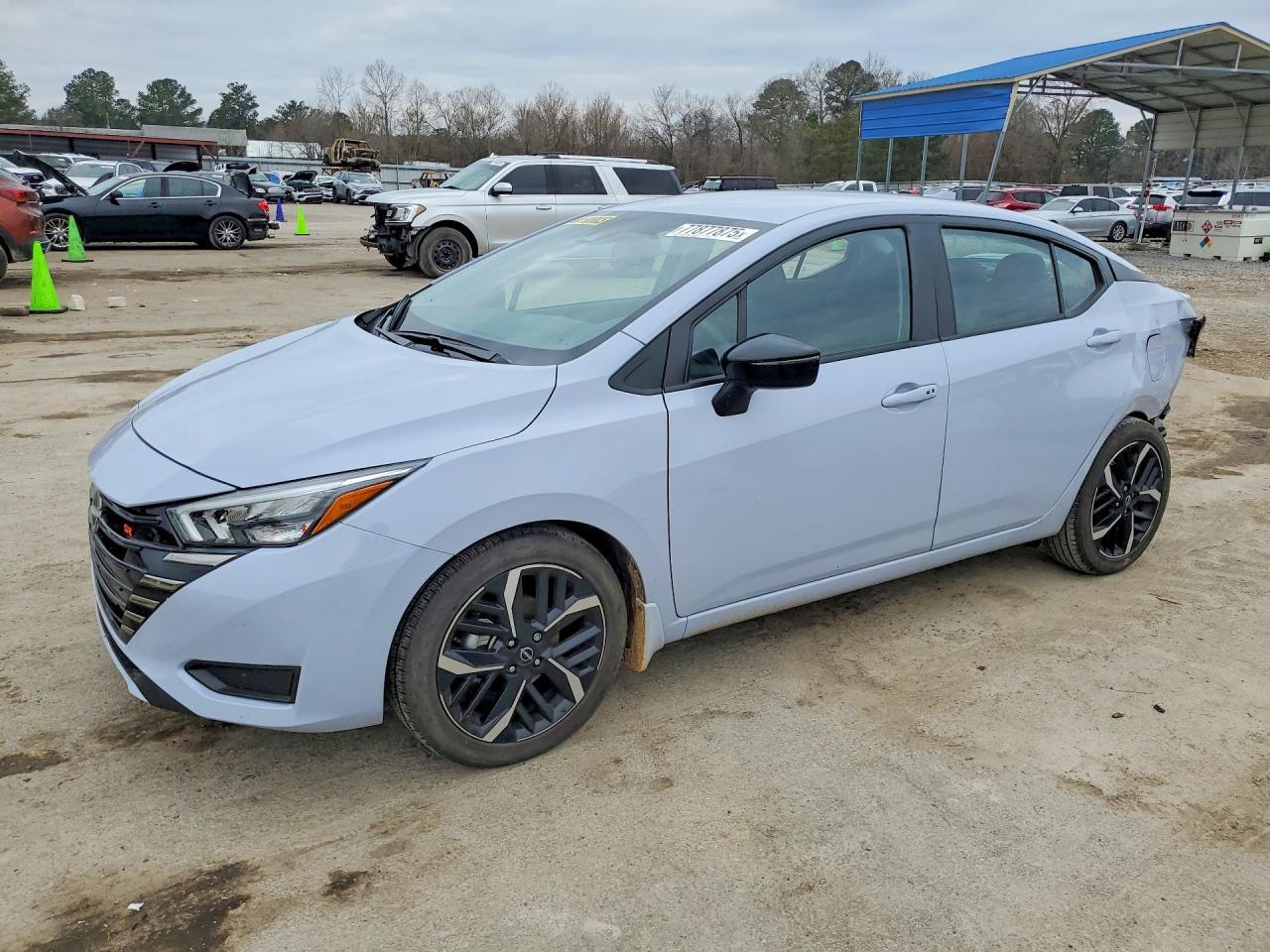 2024 Nissan Versa sr