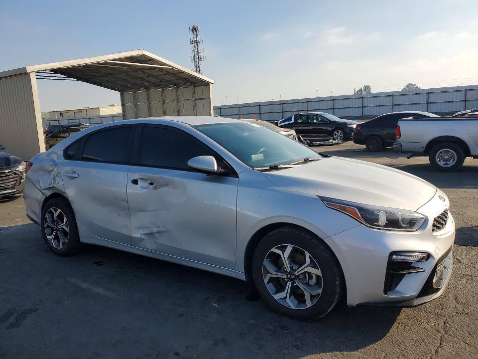 2021 KIA Forte fe
