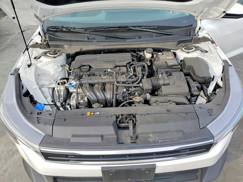 2025 KIA K4 lx