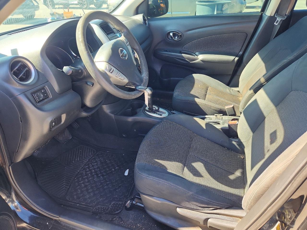 2016 Nissan Versa 1.6 sv