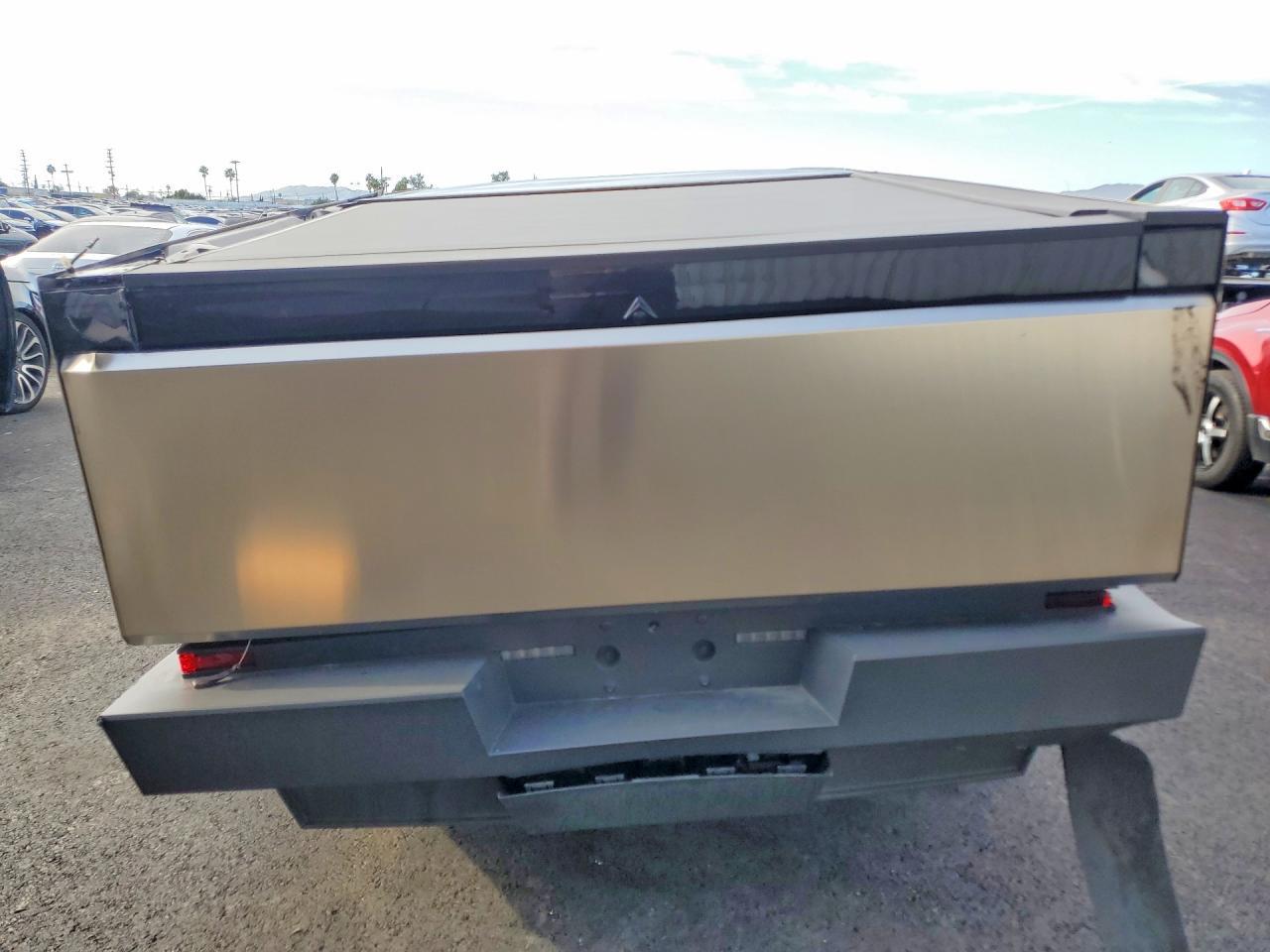 2024 Tesla Cybertruck