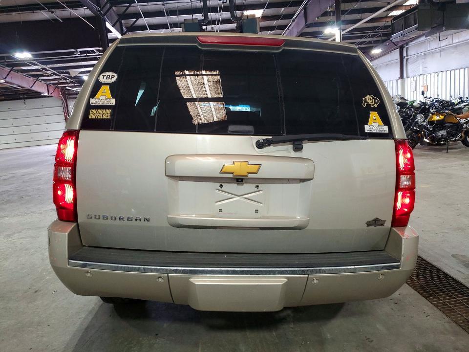 2014 Chevrolet Suburban K1500 ltz