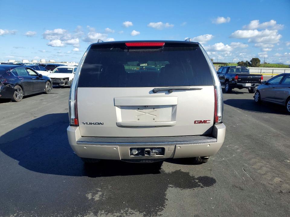 2007 GMC Yukon Denali
