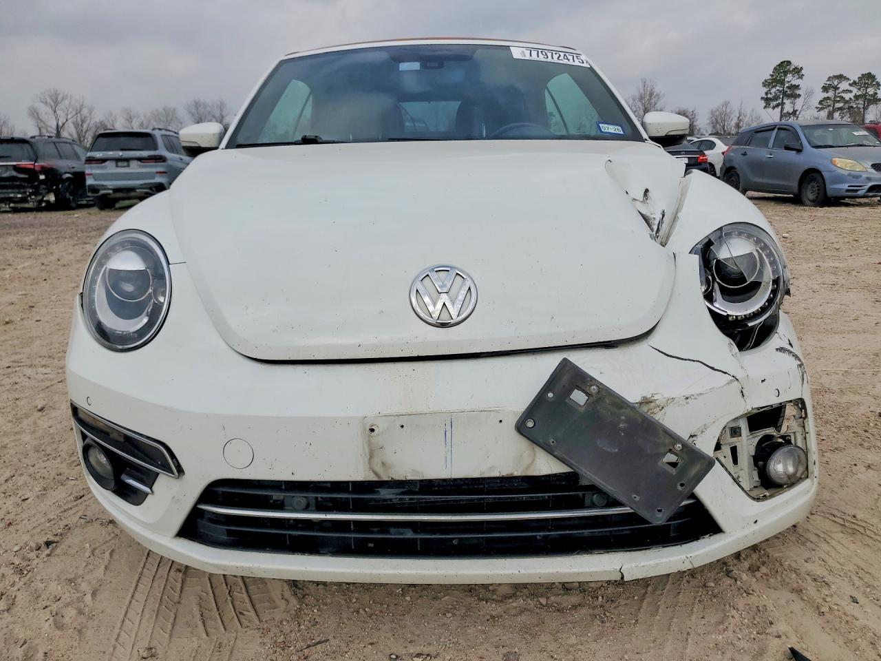 2019 Volkswagen Beetle s