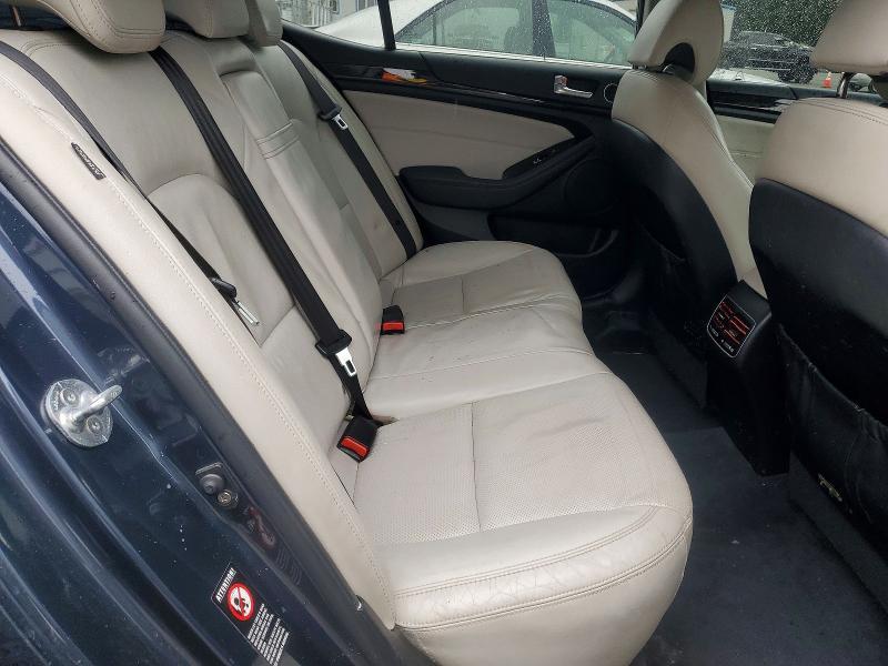 2014 KIA Cadenza Premium