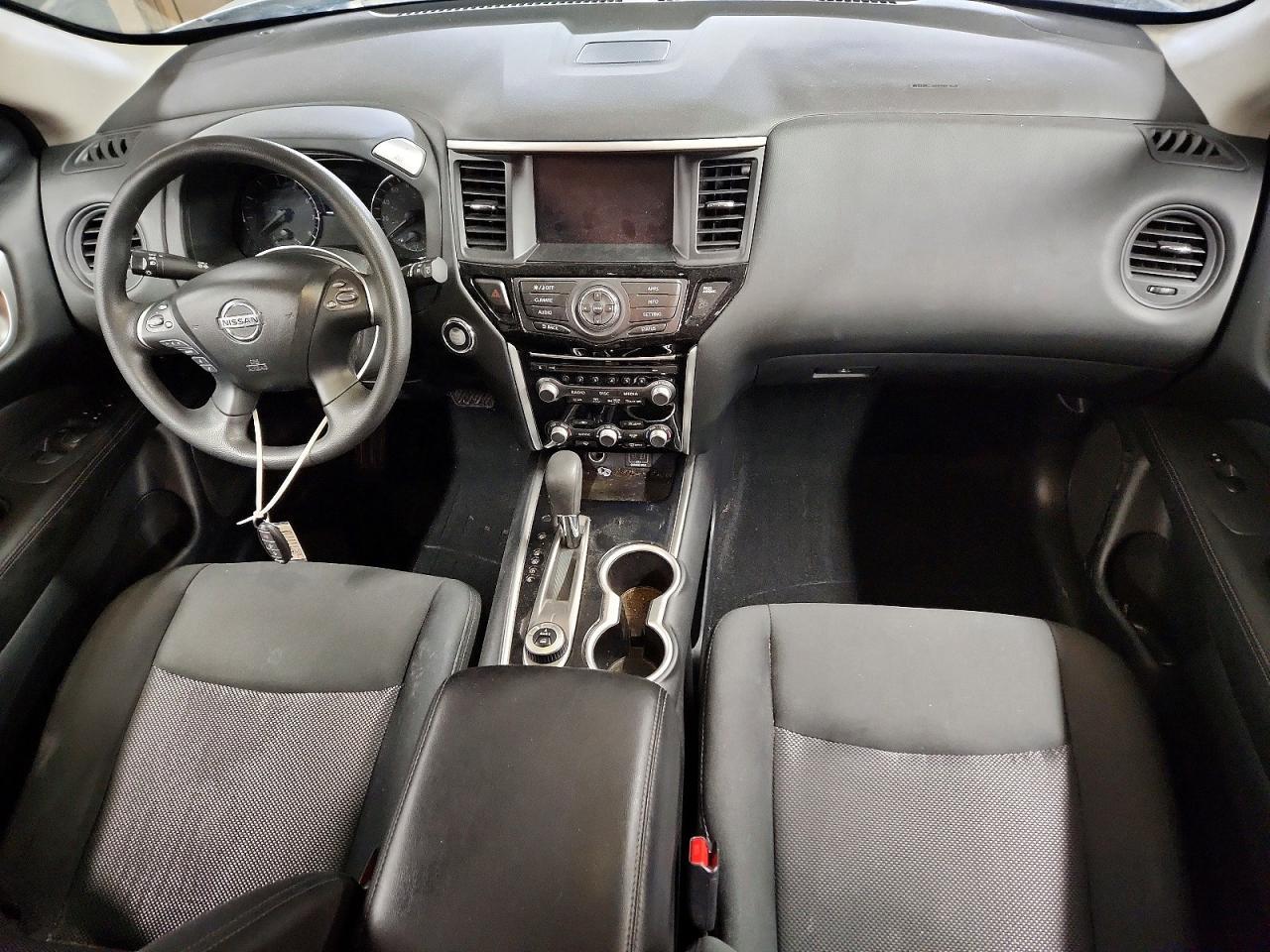 2019 Nissan Pathfinder s