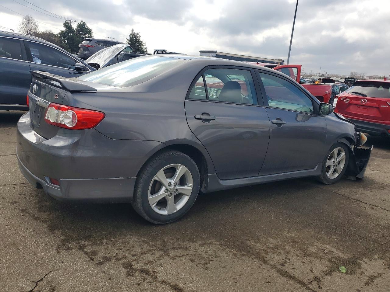 2013 Toyota Corolla s