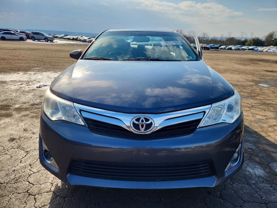 2012 Toyota Camry xle V6