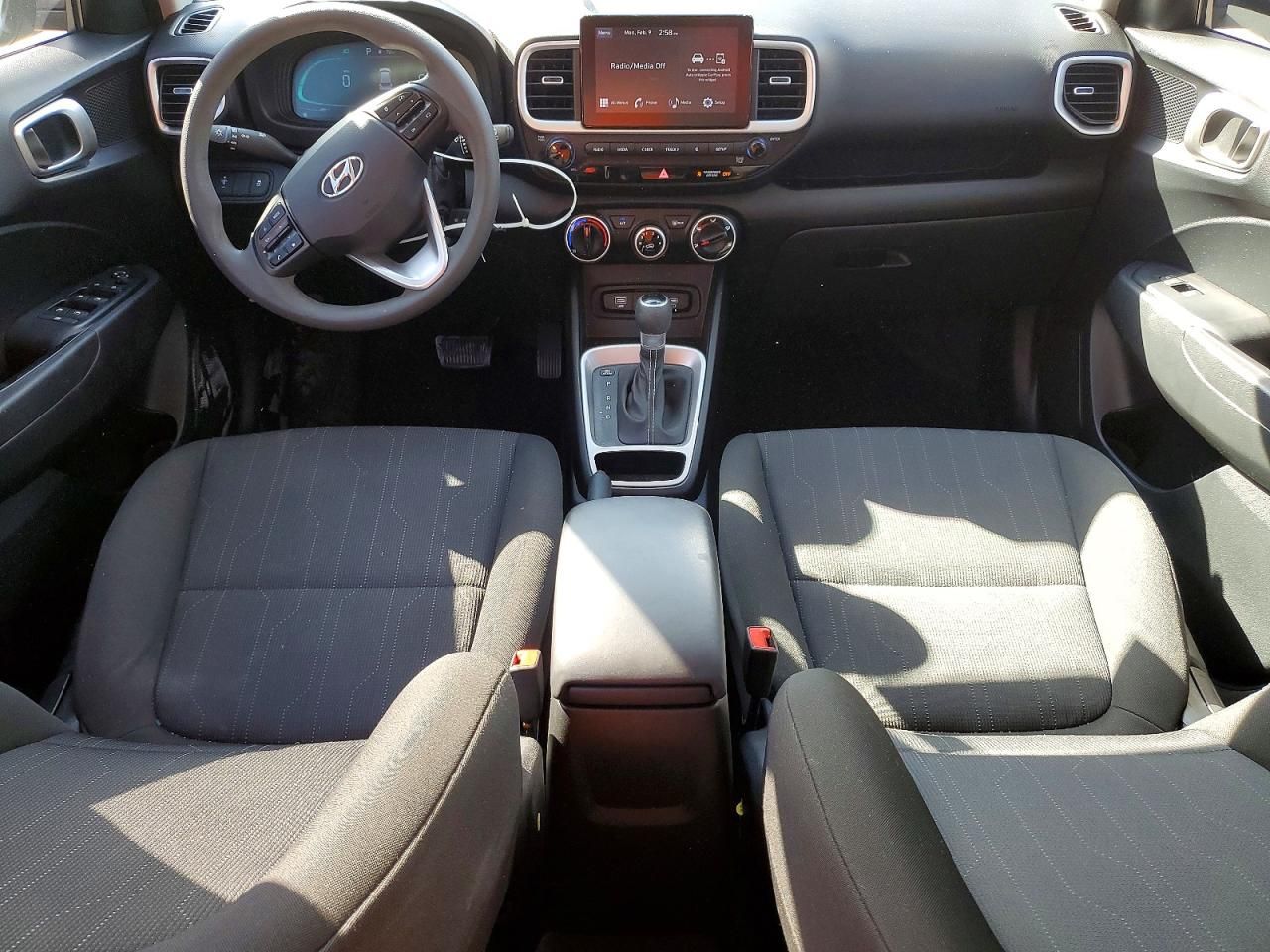 2024 Hyundai Venue se