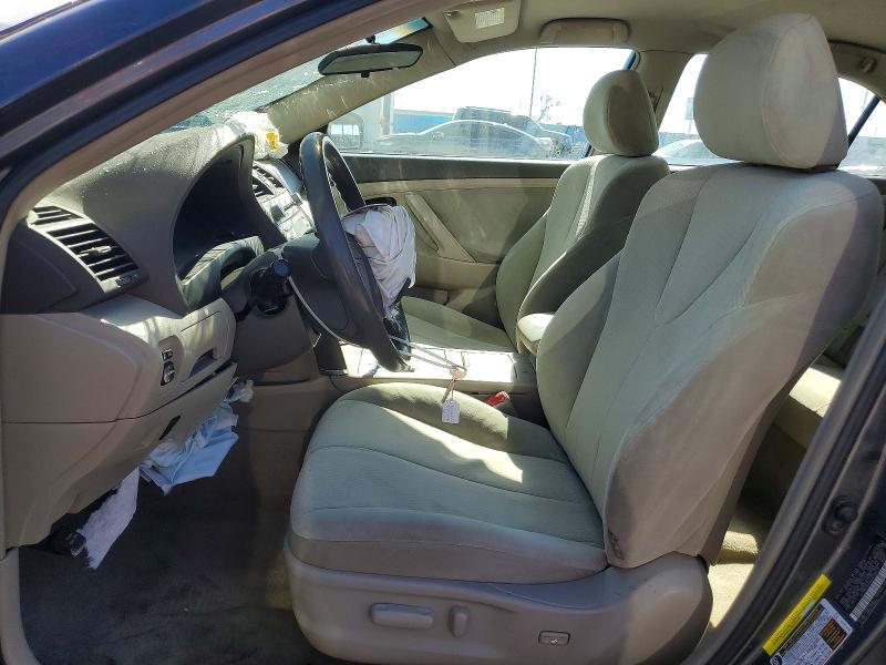 2010 Toyota Camry le